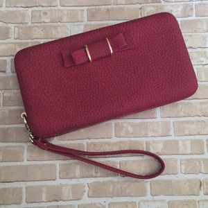 Burgundy/red wristlet/clutch
